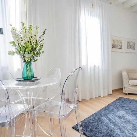 Daire Ca' Dei Musicanti 1 Few Steps From Rialto Bridge! Venedik