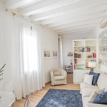 Daire Ca' Dei Musicanti 1 Few Steps From Rialto Bridge! Venedik